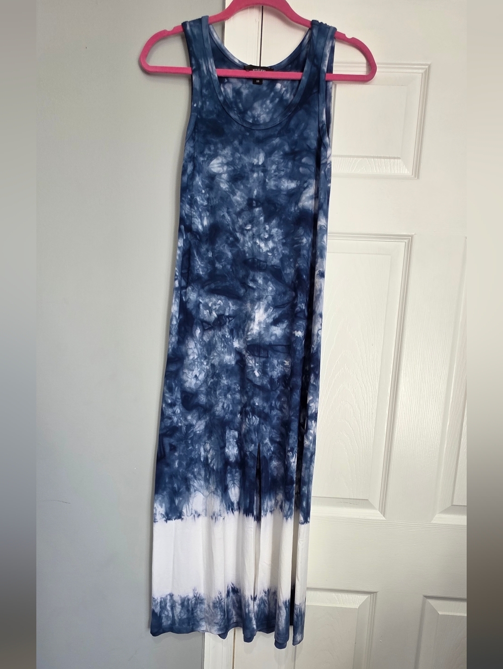 Karen Kane Navy and White Tie-Dye Maxi Dress